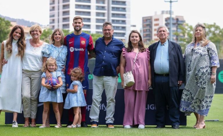 Familia De Gessami Martinez En Darcelona España