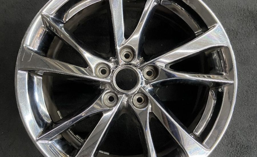 What Are DS15 Wheels Chrome Q50?